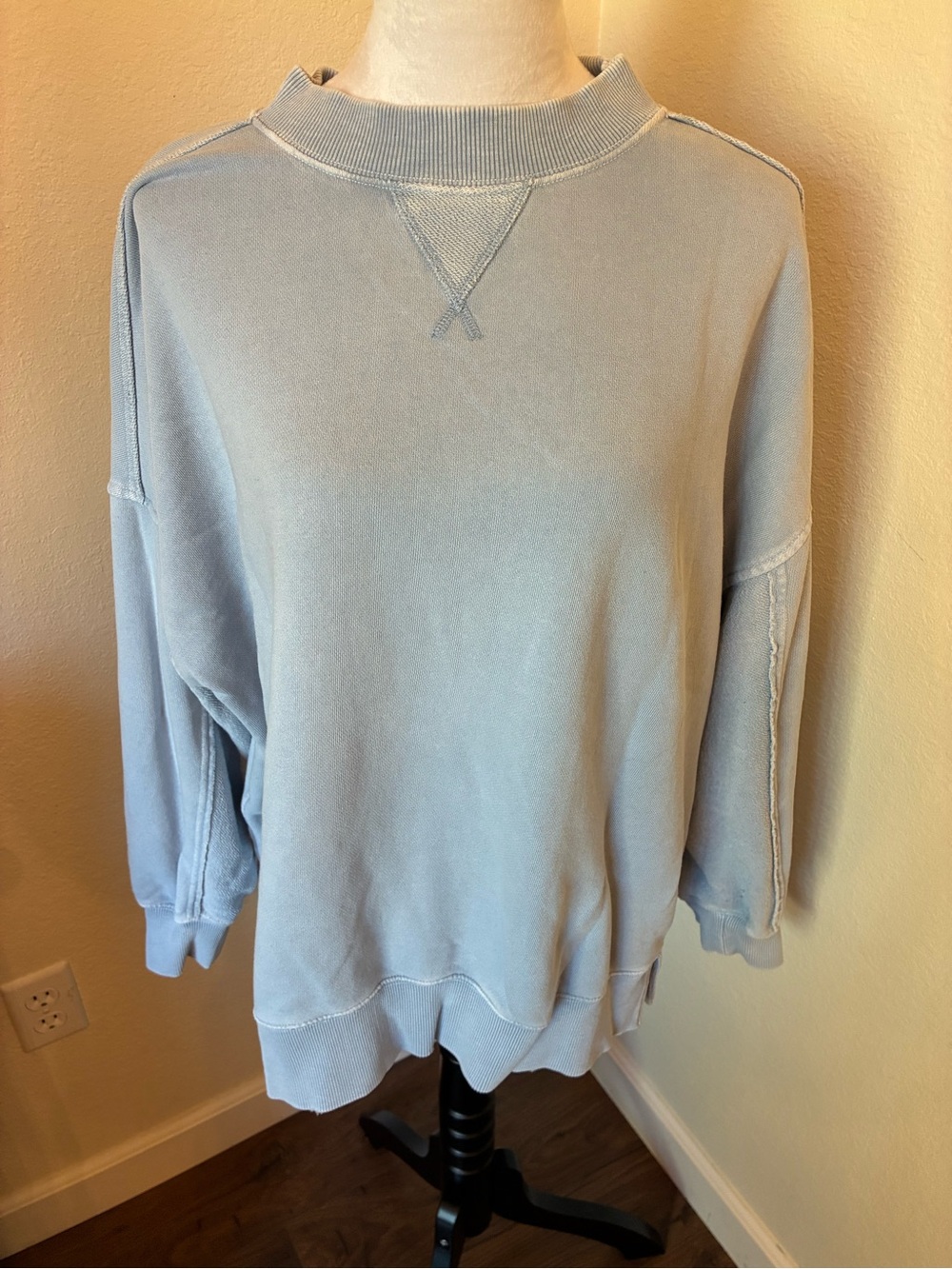 aerie oversized light blue pullover sweater